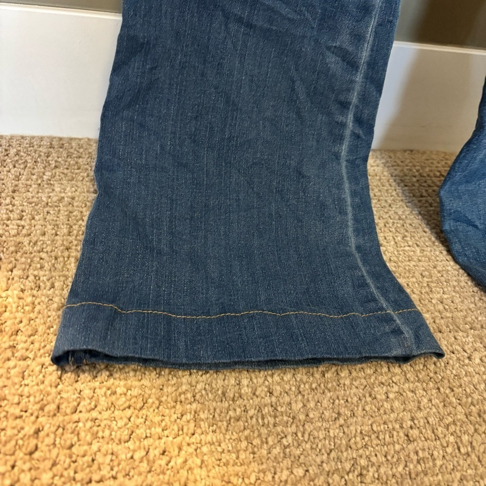 Spanx Everywear Flare Blue Jeans - size M​​ - Picture 4 of 9